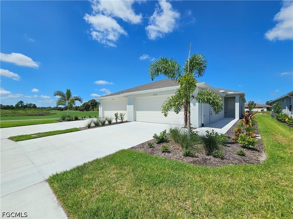 20503 Hazelnut Court S – photo 1