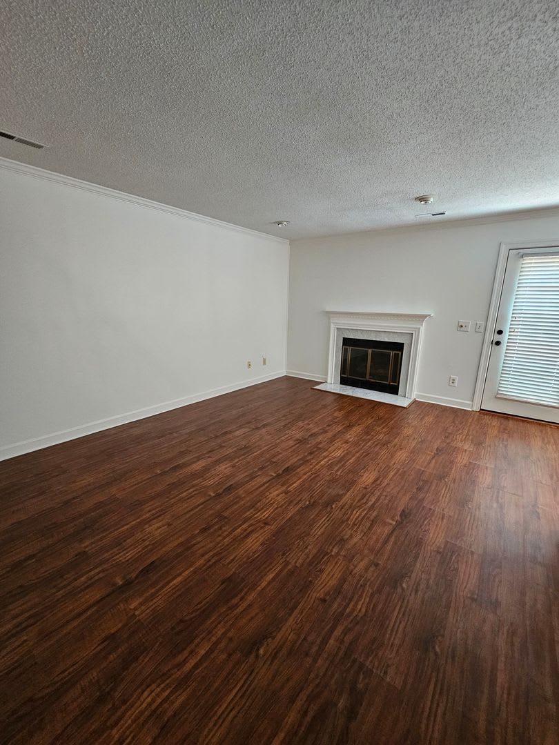 Townhome in Greensboro! – photo 4