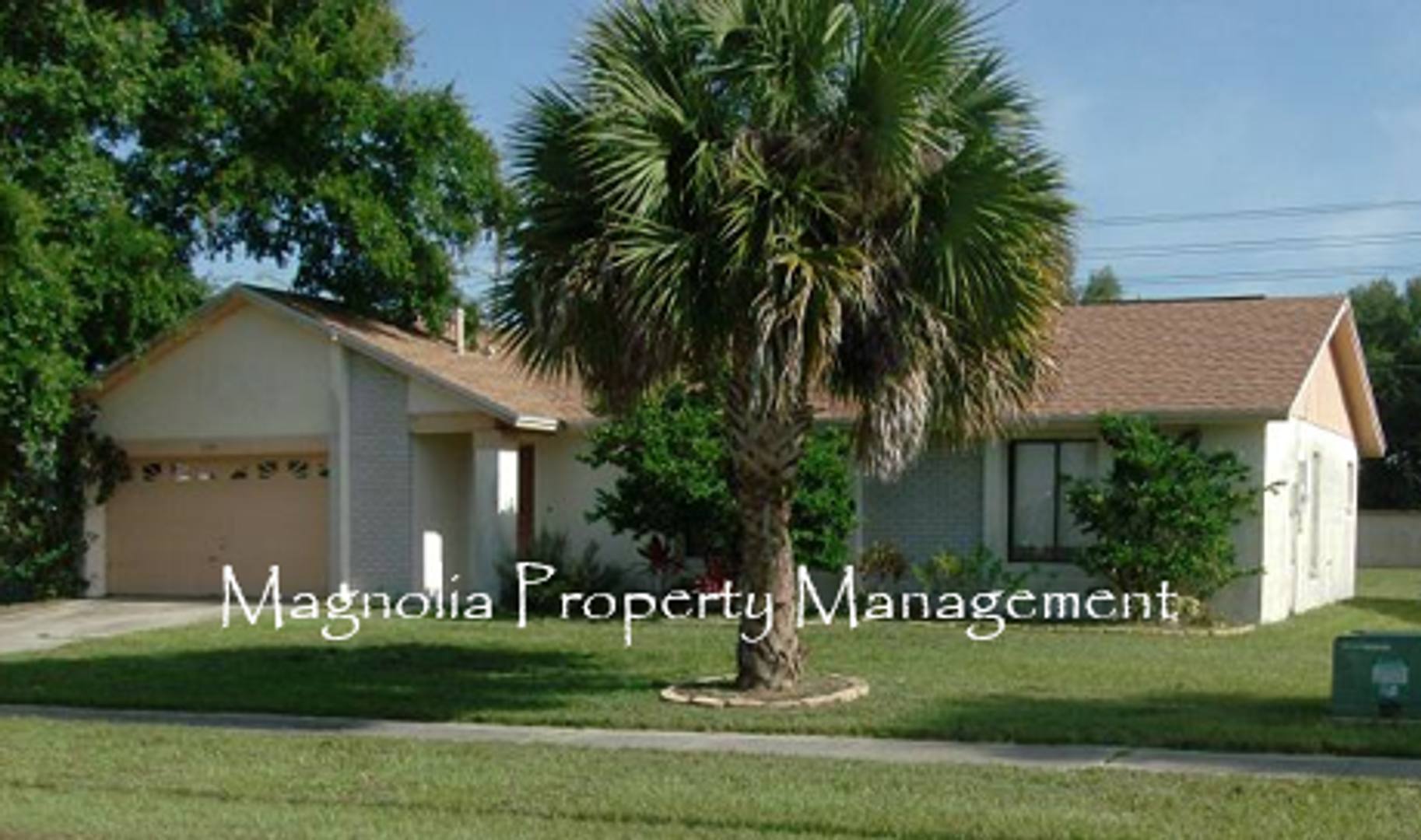 Kissimmee 4 Bedroom 2 Bathroom- Fenced Yard – photo 1