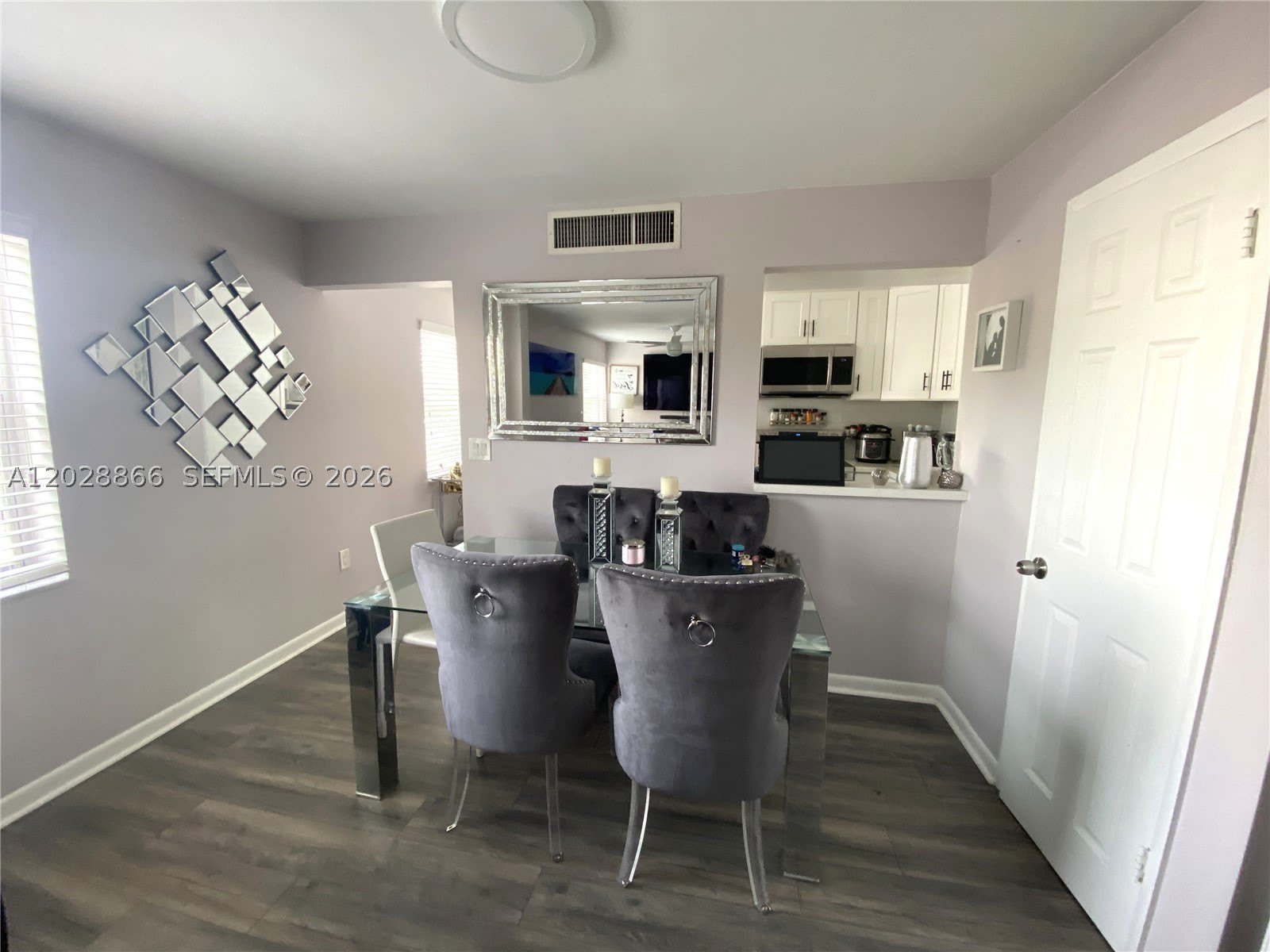 1570 W 46Th St – photo 3