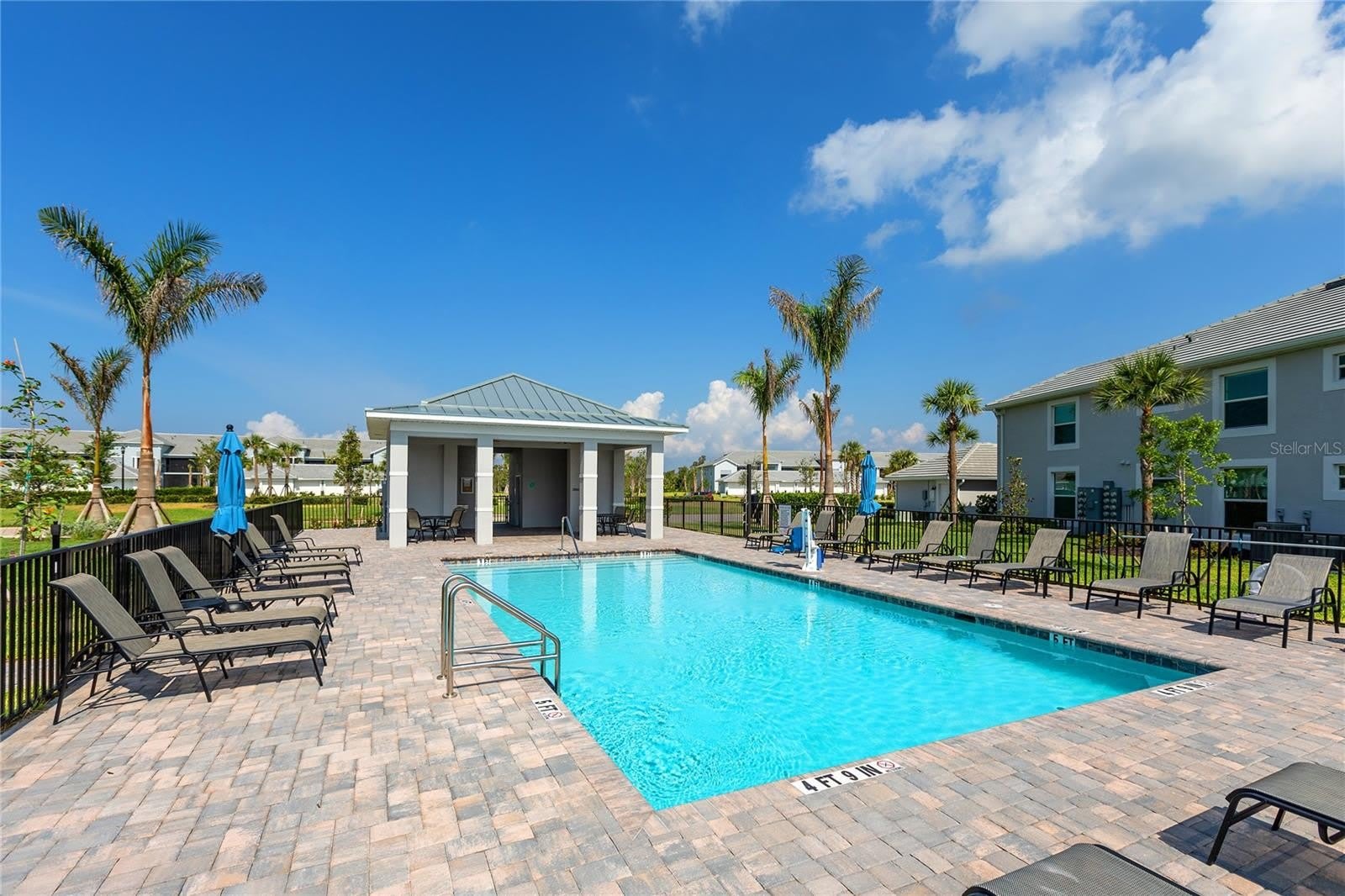 14214 HERITAGE LANDING Boulevard – photo 5