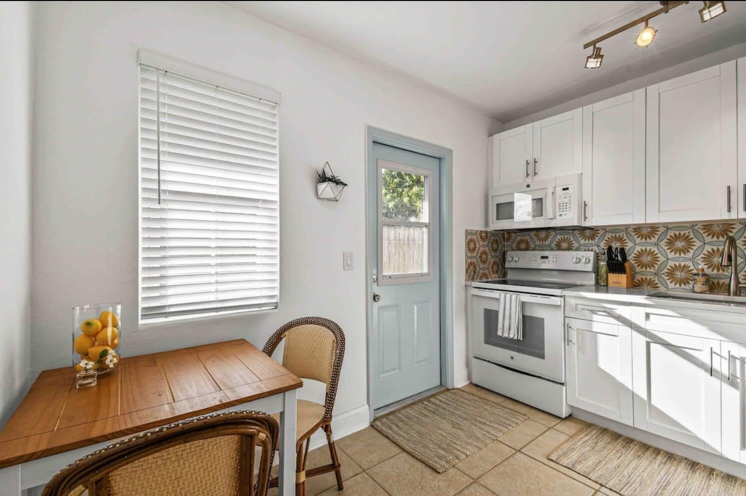 427 Conniston Road – photo 3