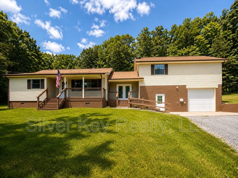 1719 Reed Road – photo 1