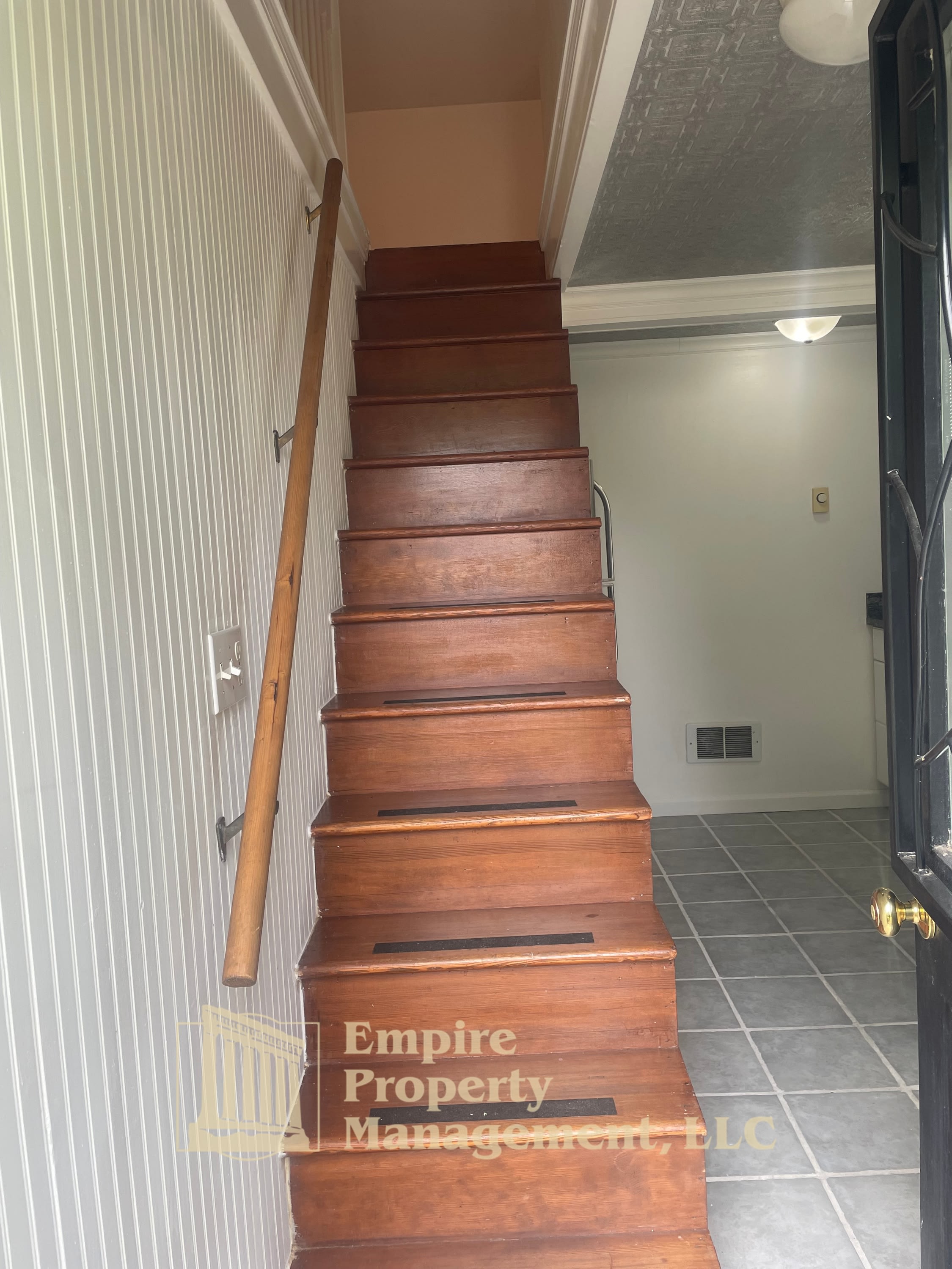 695 Walnut Avenue – photo 4