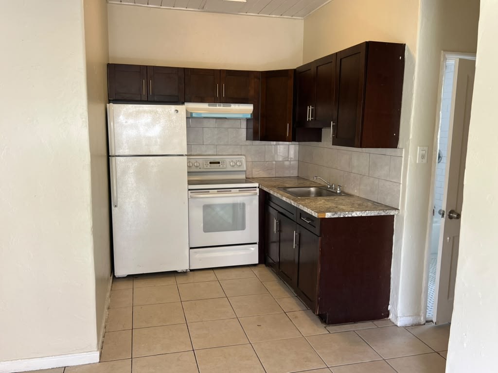 480 Northeast 162nd Street – photo 2
