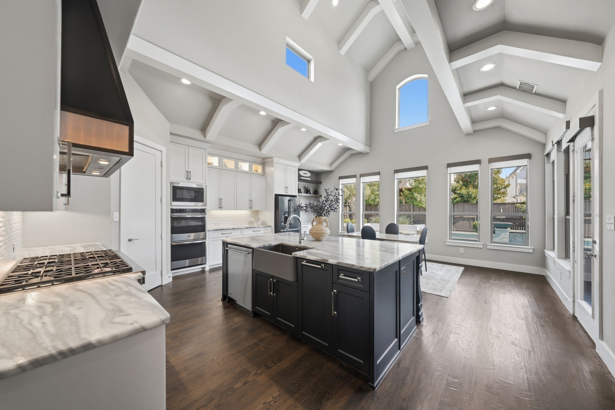 1410 Devonshire Drive – photo 1