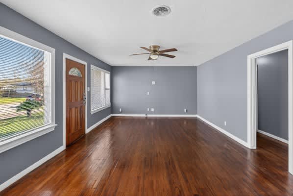 3223 Topeka St – photo 3