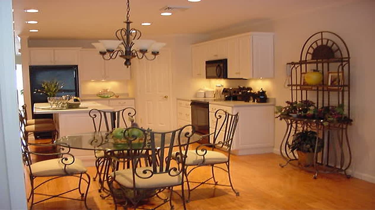 30 Glen Dr – photo 5