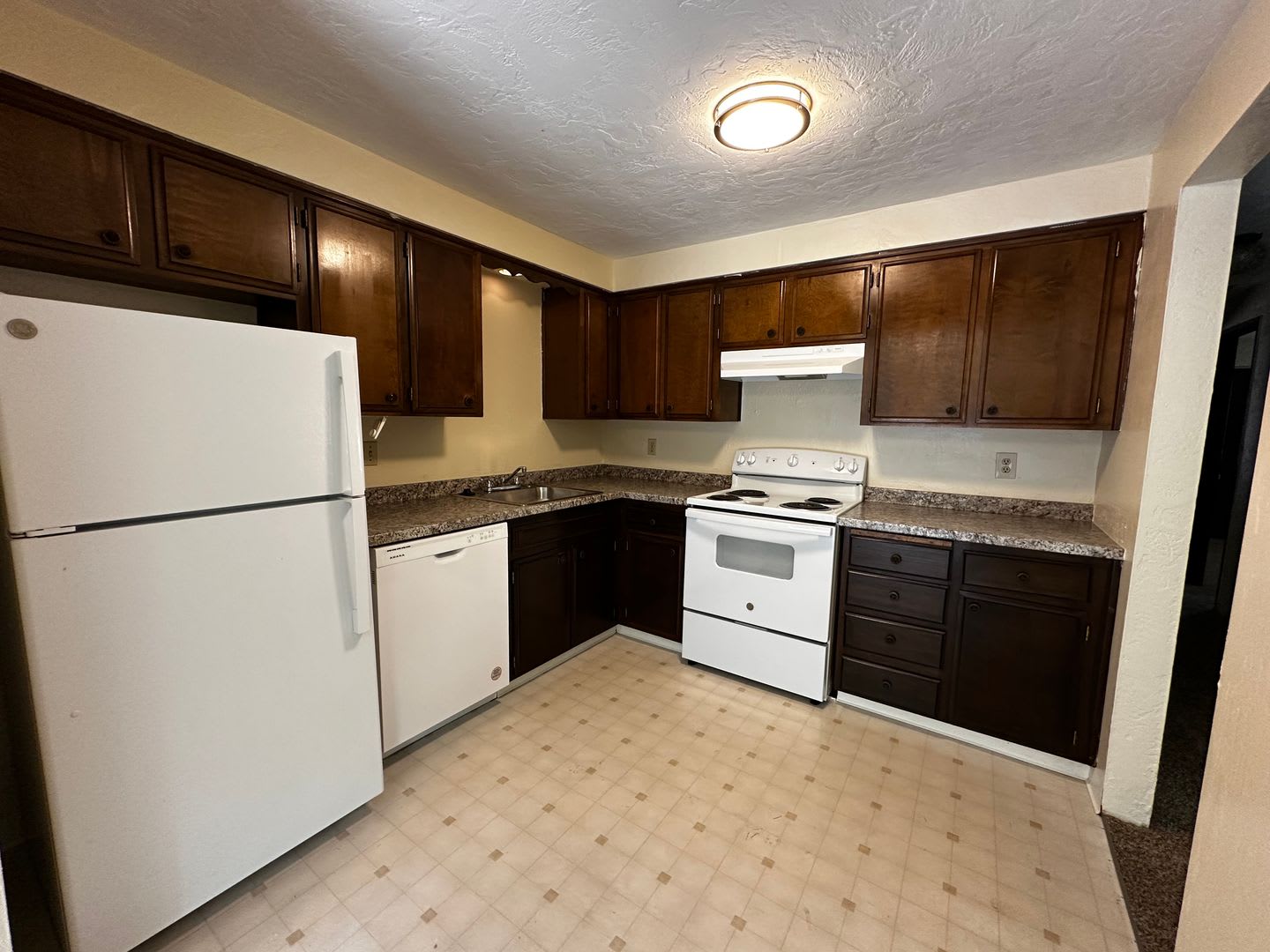 Nice Clean 3 Bedroom Unit Of A Dupelx – photo 3