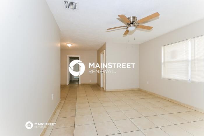 341 Ashley Street – photo 4