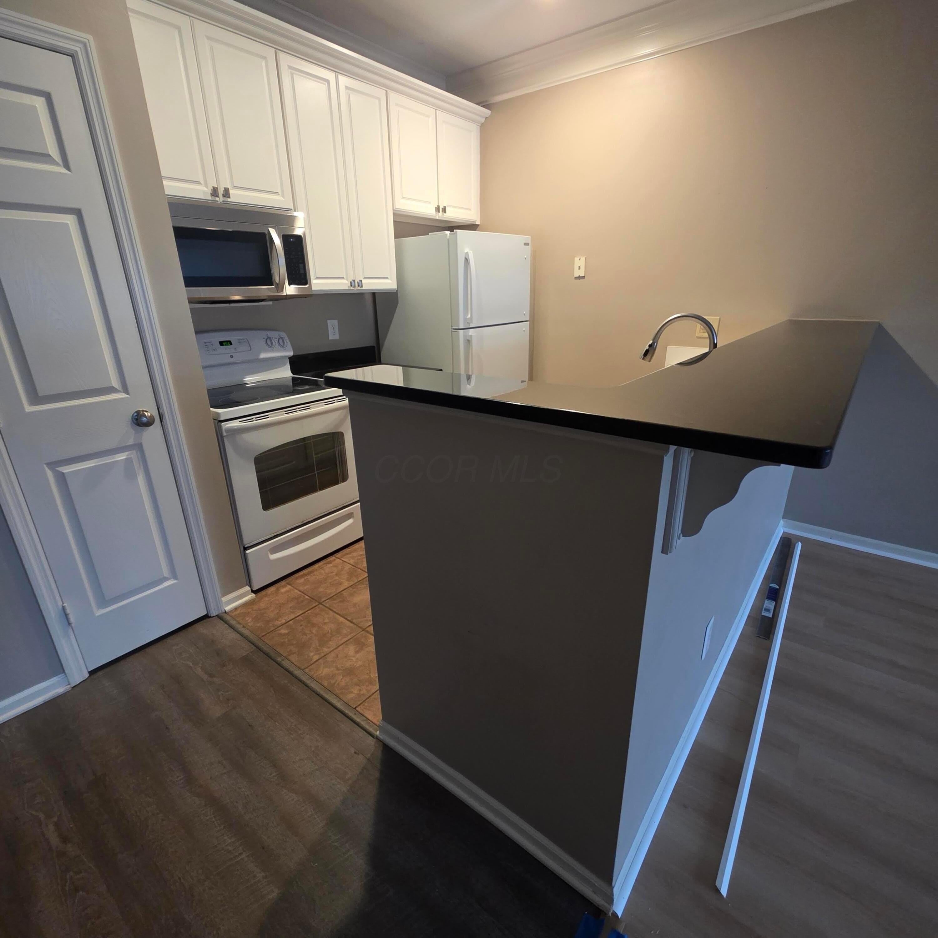 6155 Craughwell Lane – photo 5