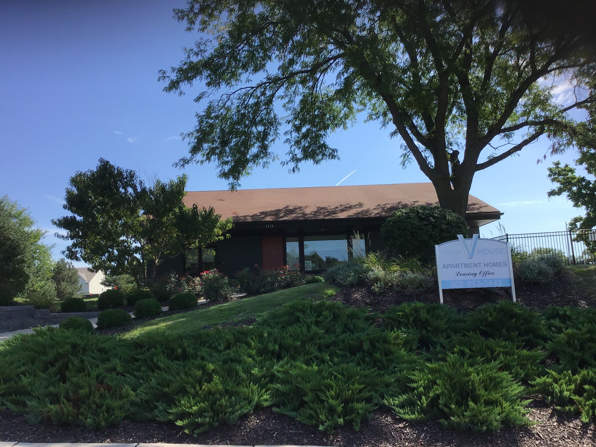 Ask about our Move-in Specials – photo 2