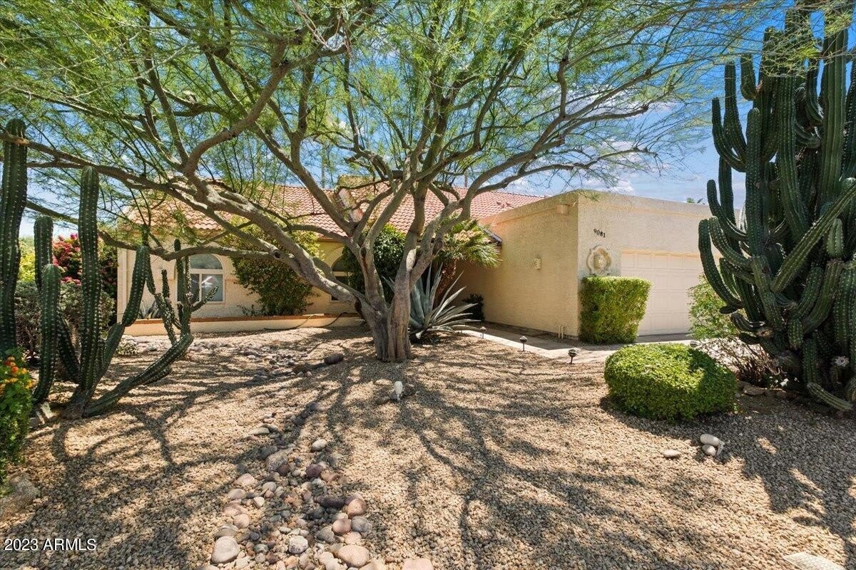 9081 E SAHUARO Drive – photo 1