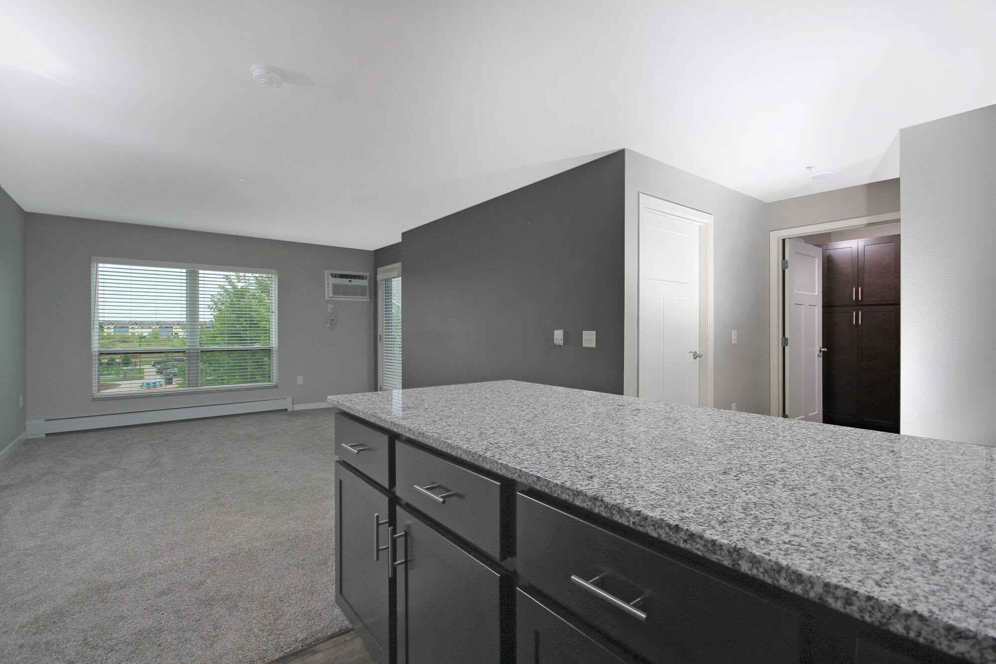 Sapphire Apartments – photo 2