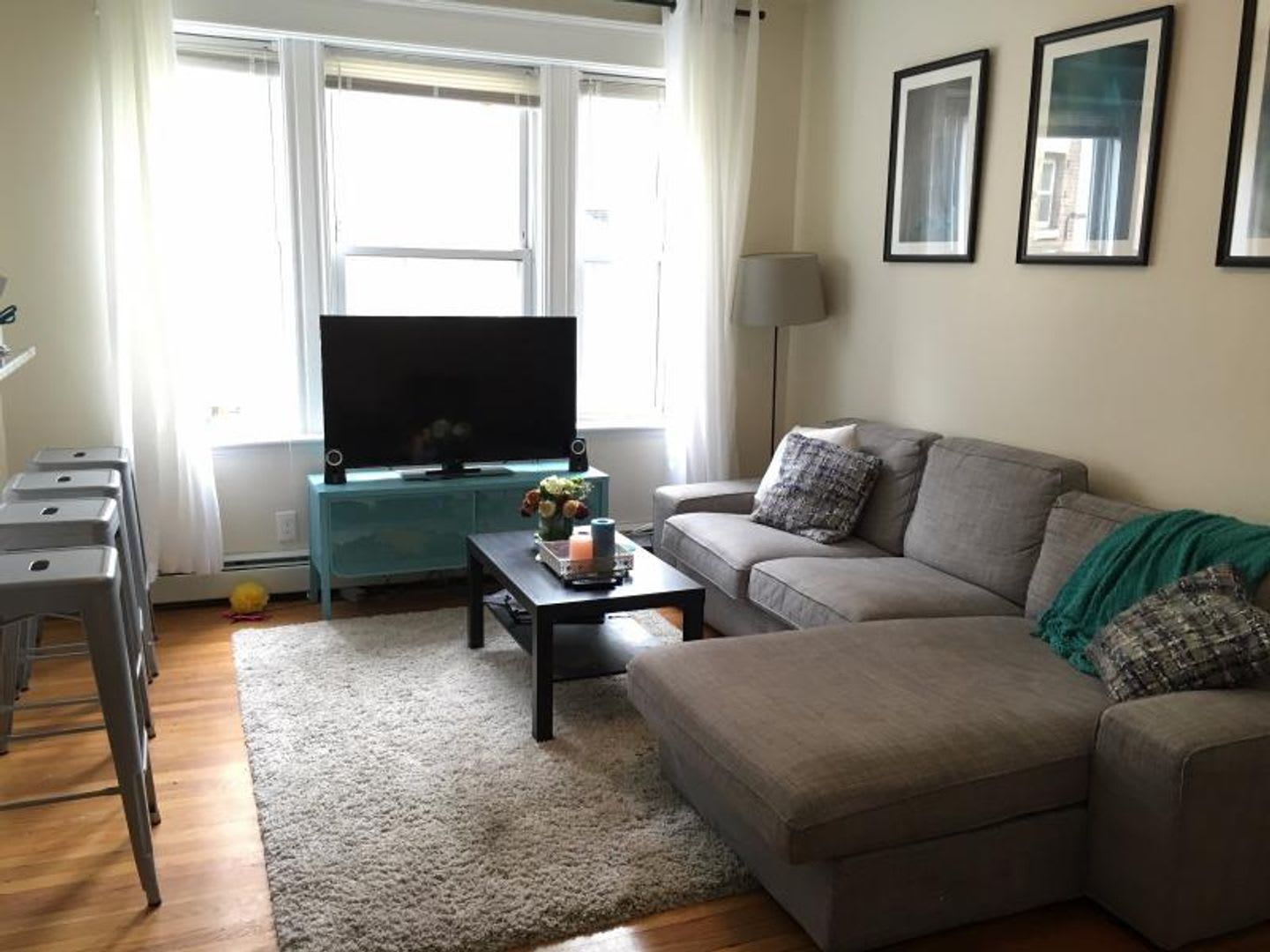 Charming 4 Bedroom – photo 4