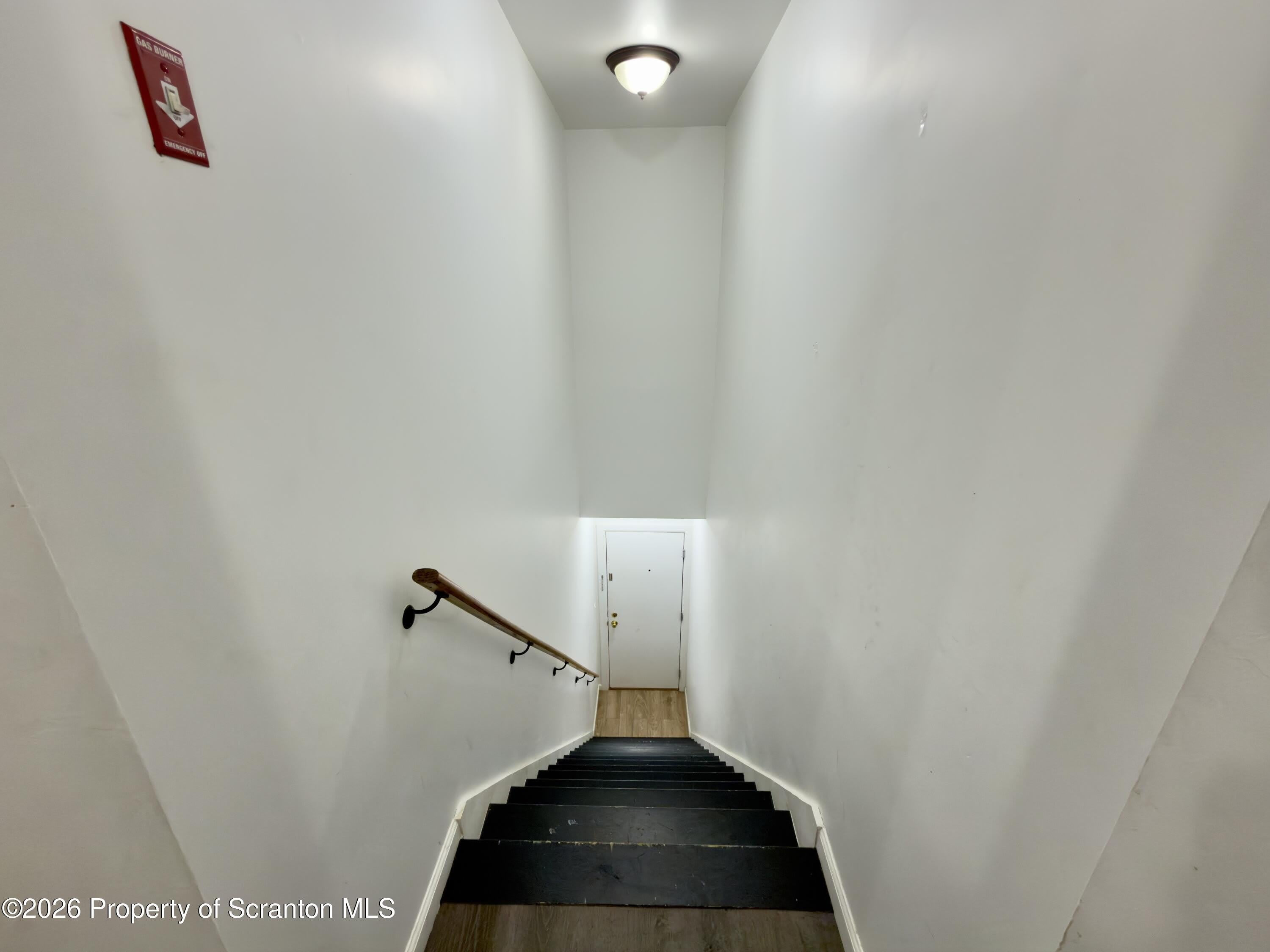 268 N Pennsylvania Avenue – photo 3