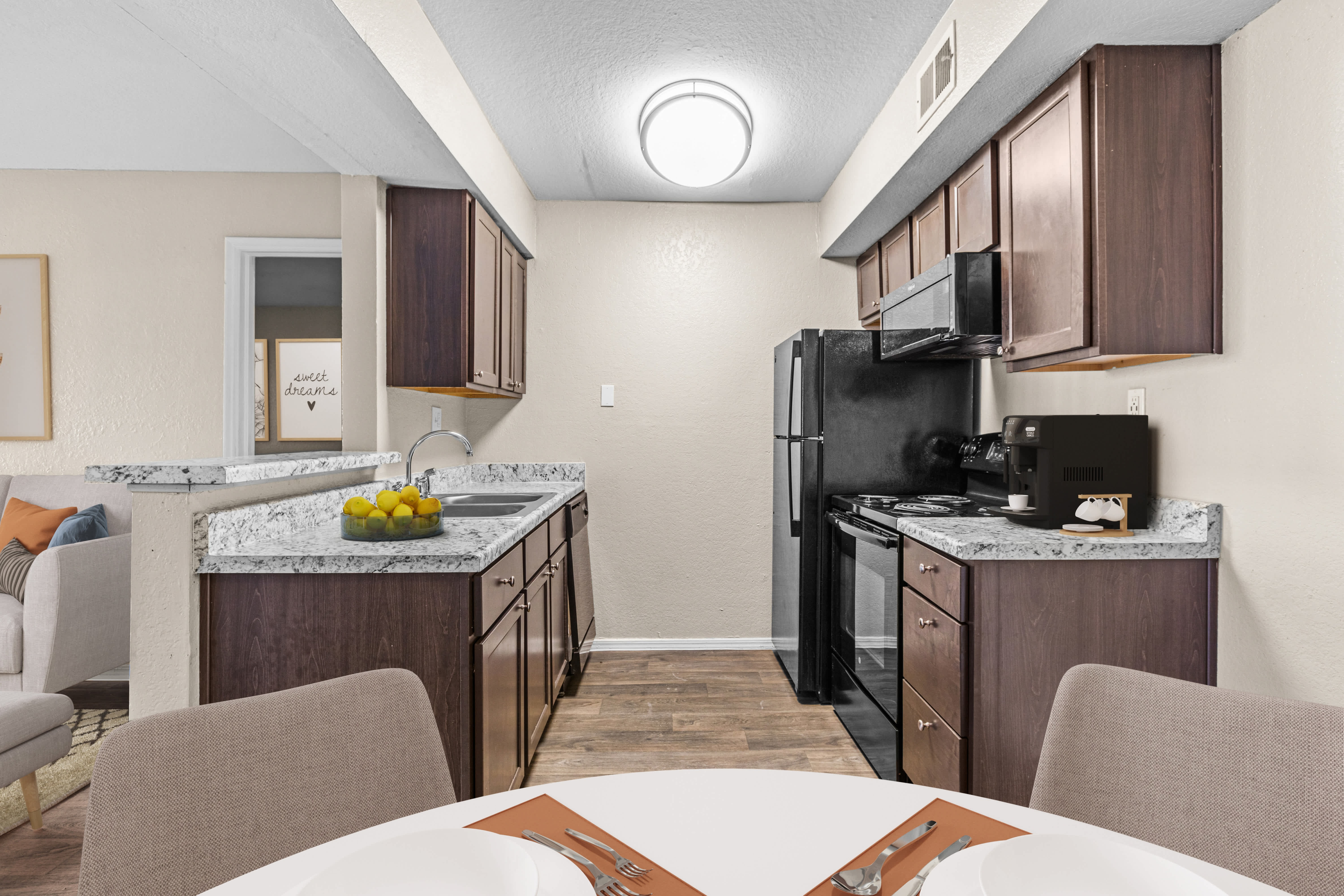 Silver Springs Apartments – photo 4