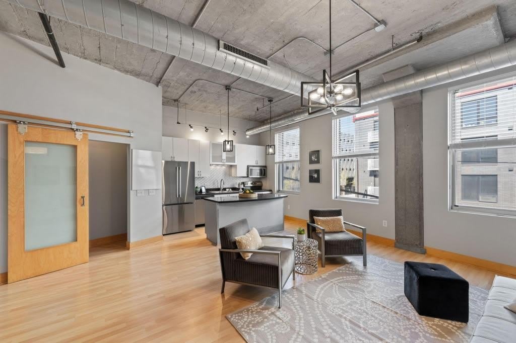 918 3rd St N – photo 2