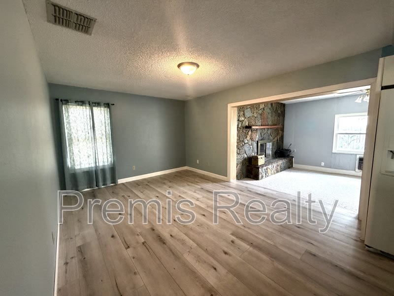 2309 Malcolm Drive – photo 4