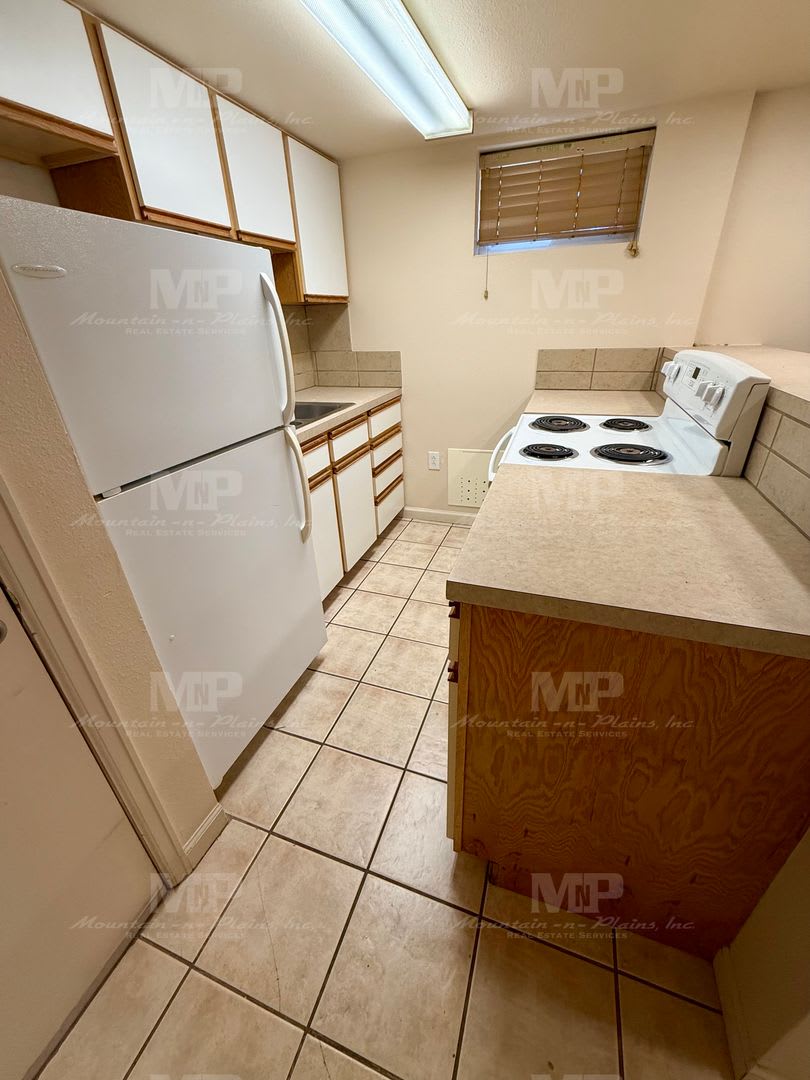 611 1/2 S Grant Avenue – photo 5