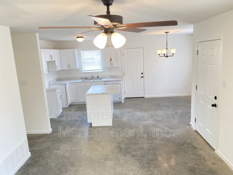2963 Lake Park Rd. – photo 3