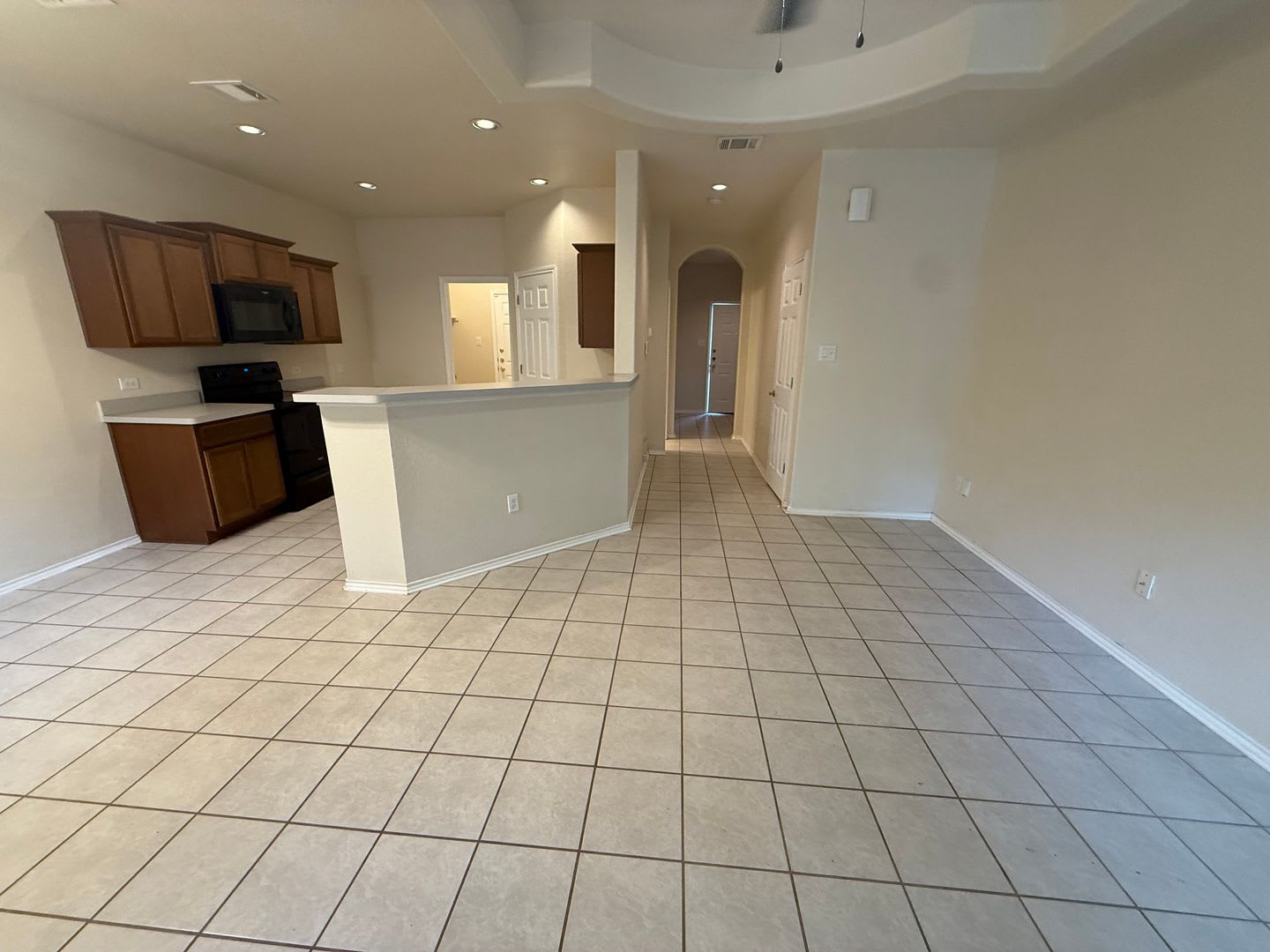 3-Bedroom Home Near Downtown San Antonio – photo 5
