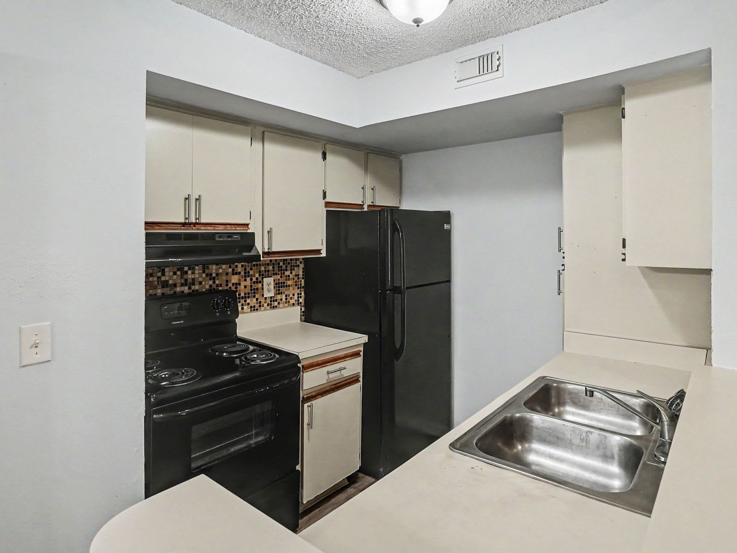 Beautiful Condo with 2-bedroom and 2-bathroom in Bella Vista – photo 3