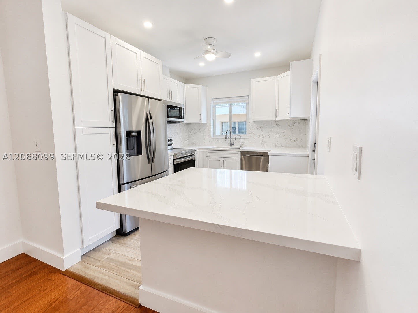 7825 Byron Ave – photo 4