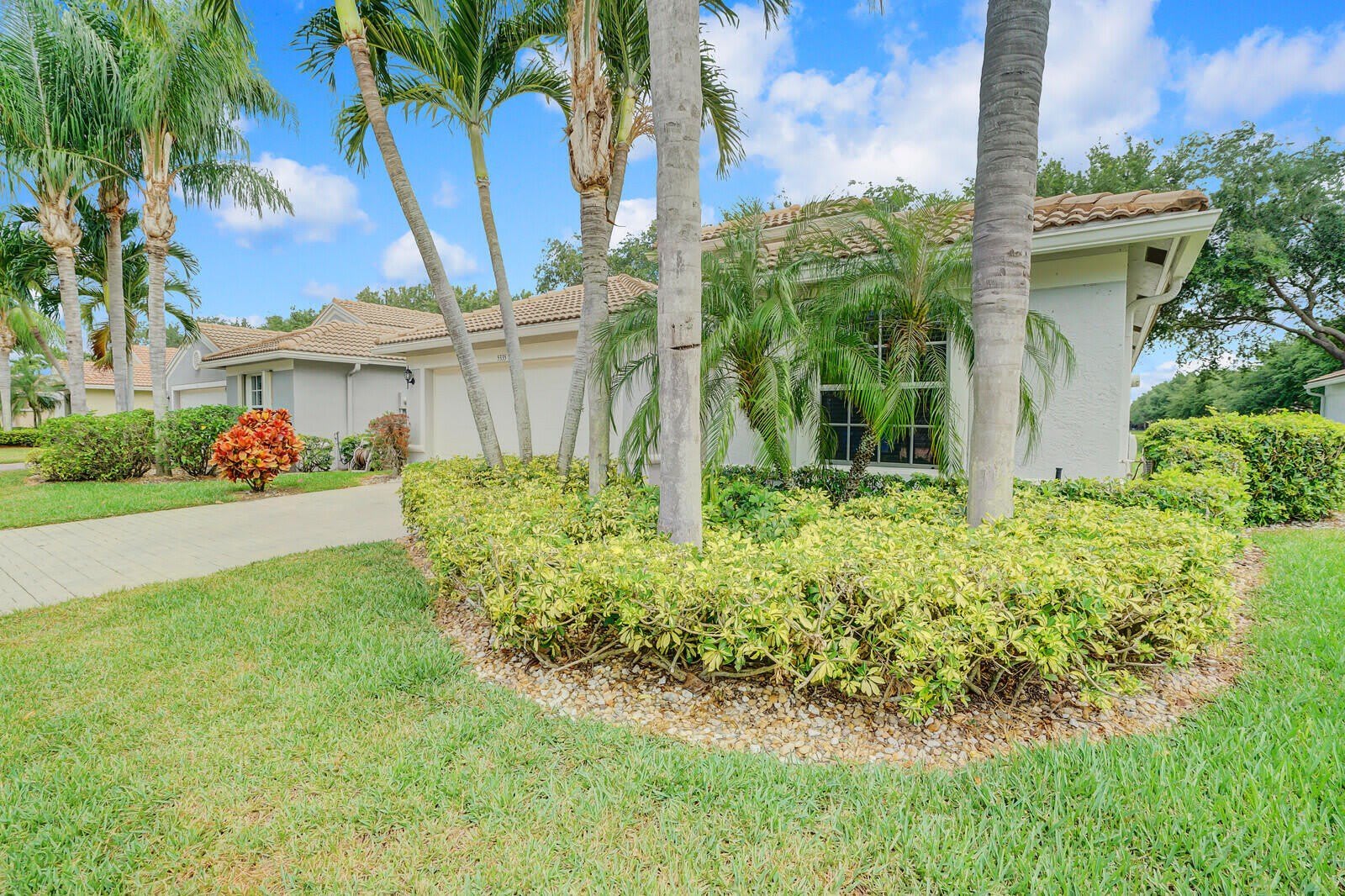 5335 Vernio Lane – photo 3