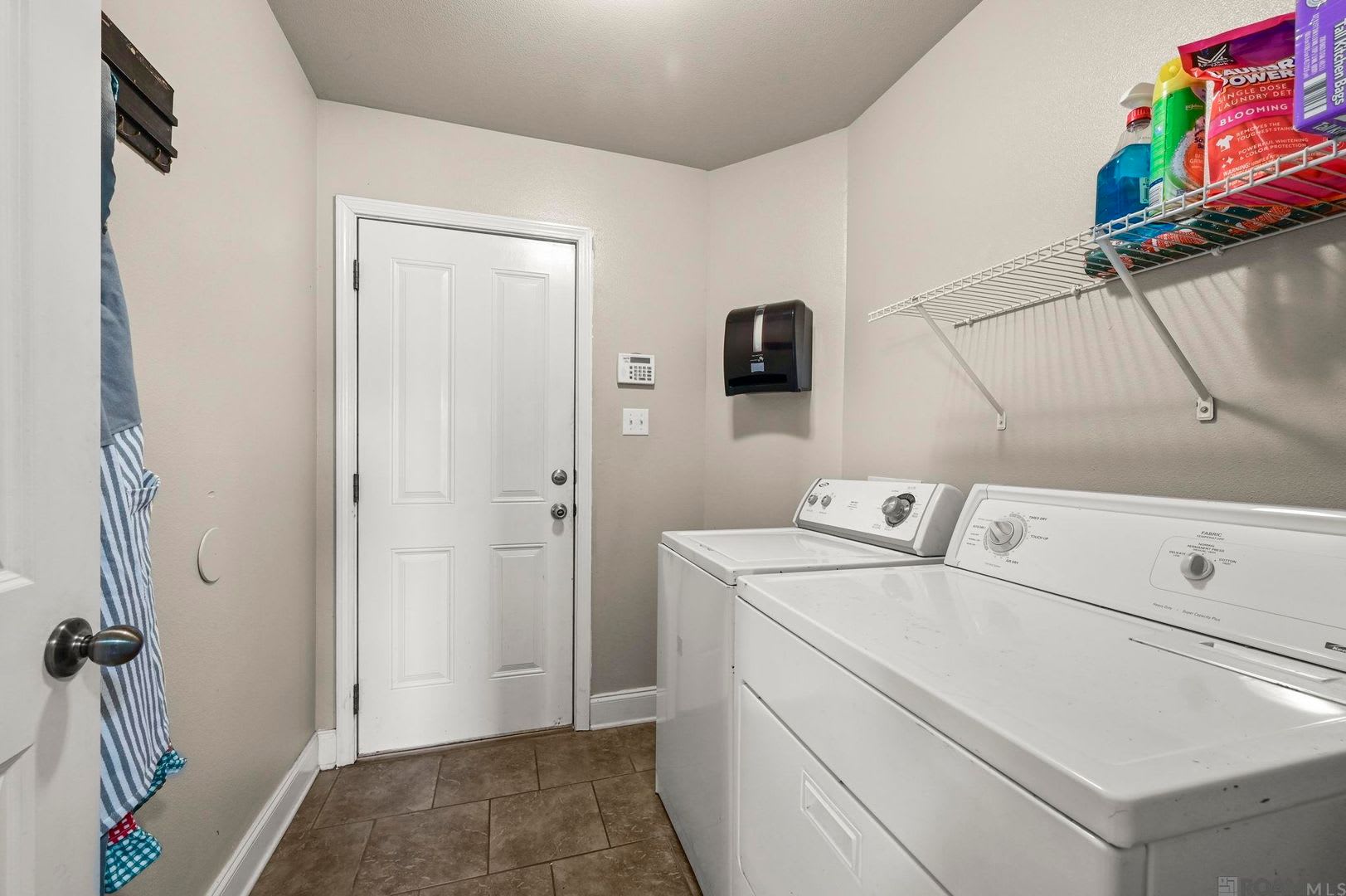 Spacious 3-Bedroom Home for Rent! – photo 5