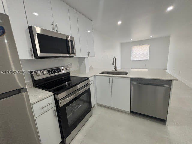 8951 SW 72nd St – photo 1