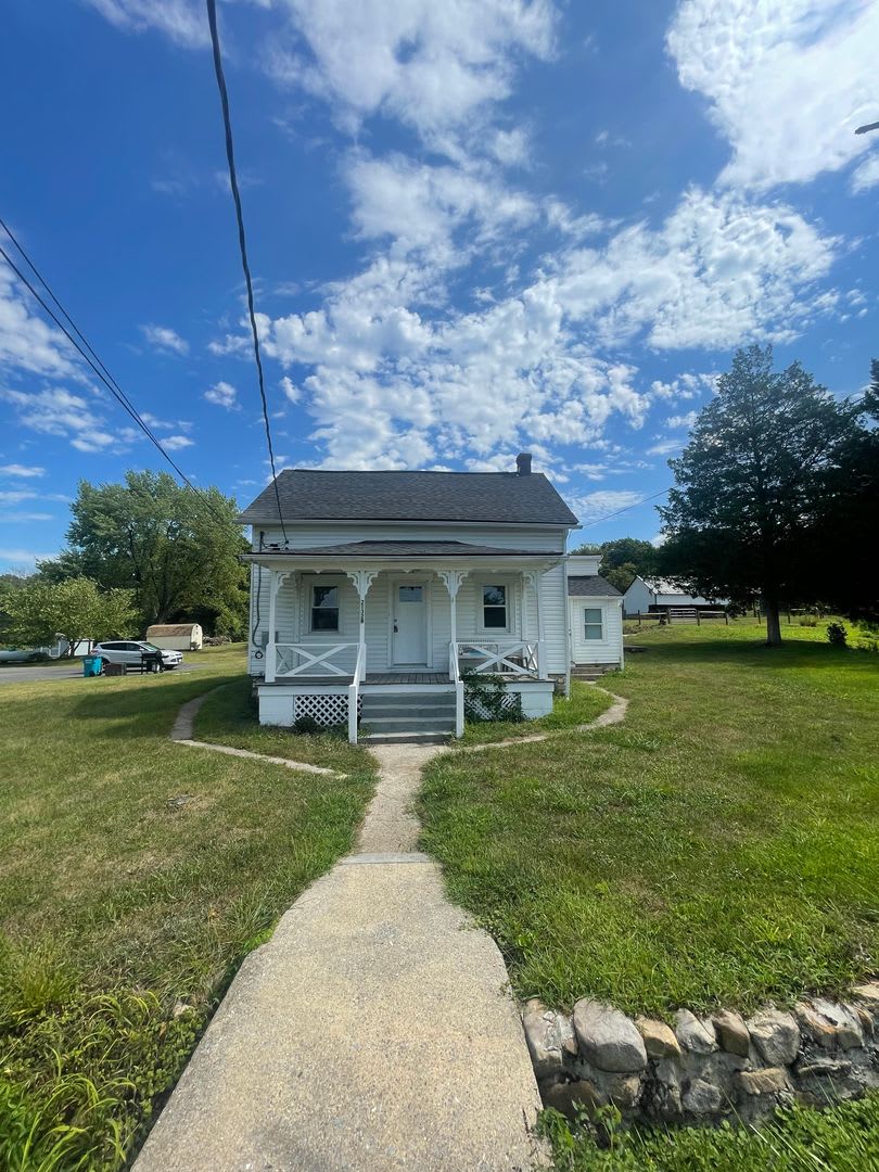 2 Bed 1 Bath House In Boonsboro – photo 3