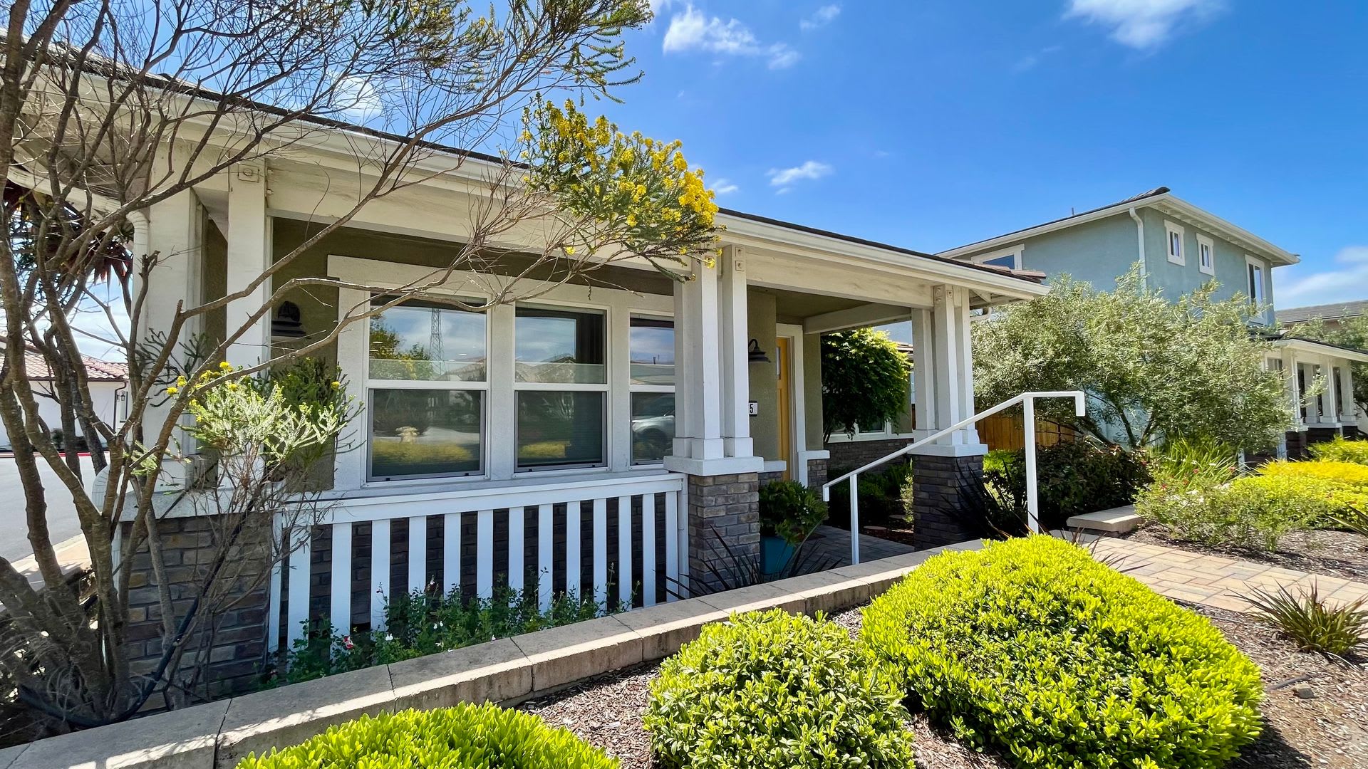 Exceptionally Maintained Newer Single Level 3 Bedroom Home With Air Conditioning In Serra Meadows – photo 1
