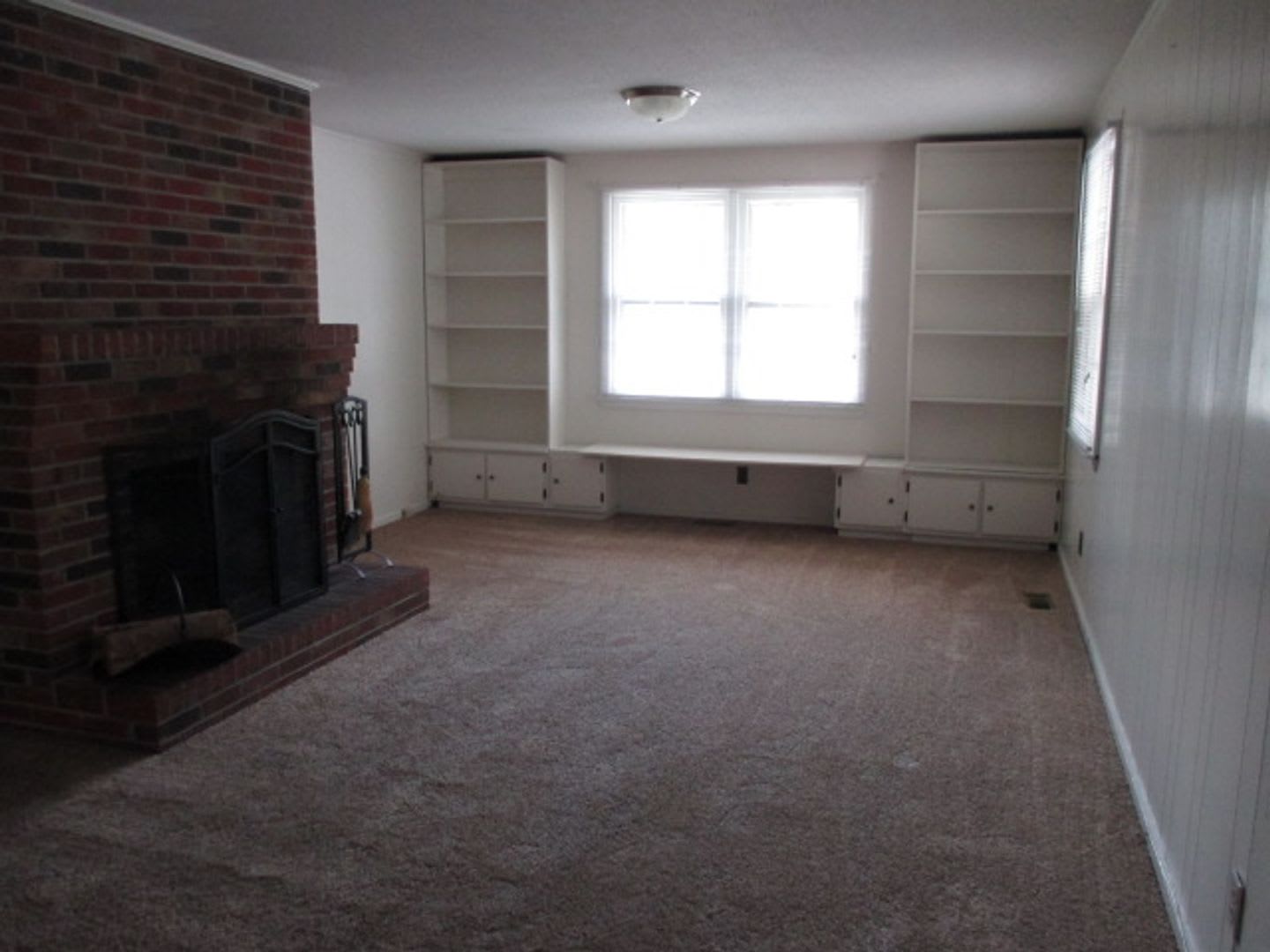 112 Ramona Ave. – photo 2