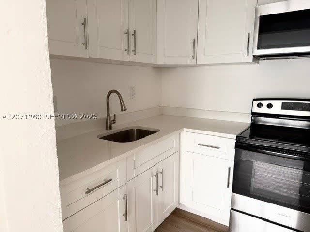 401 SE 10th St – photo 4