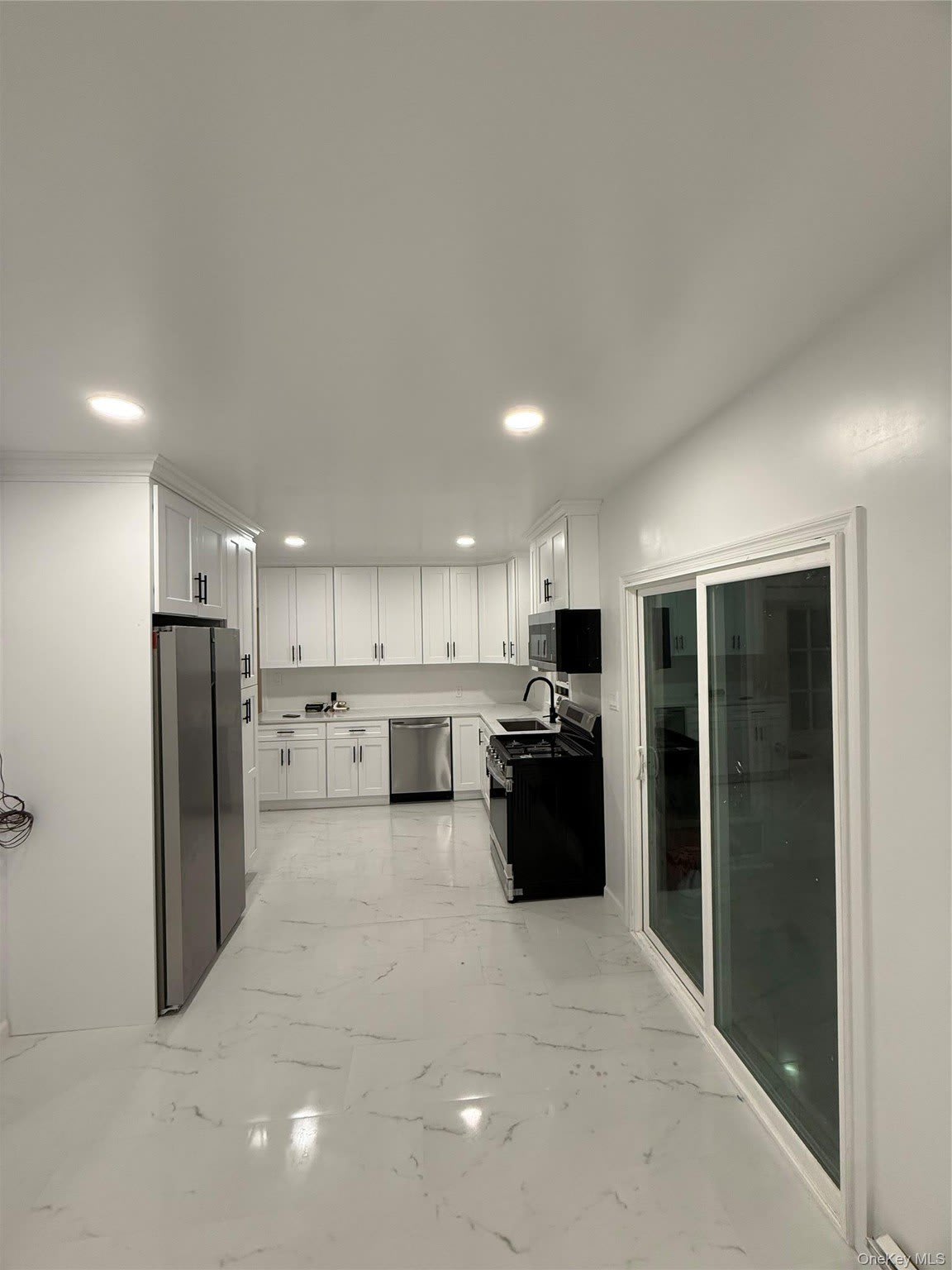 23 Mansion Avenue – photo 3
