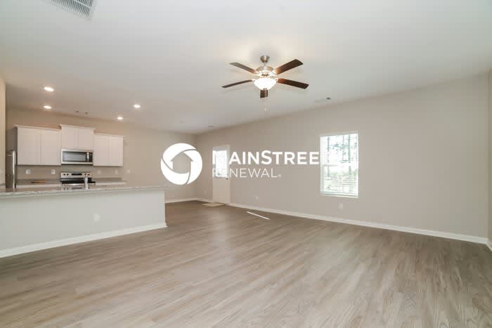 521 Firethorn Court – photo 2