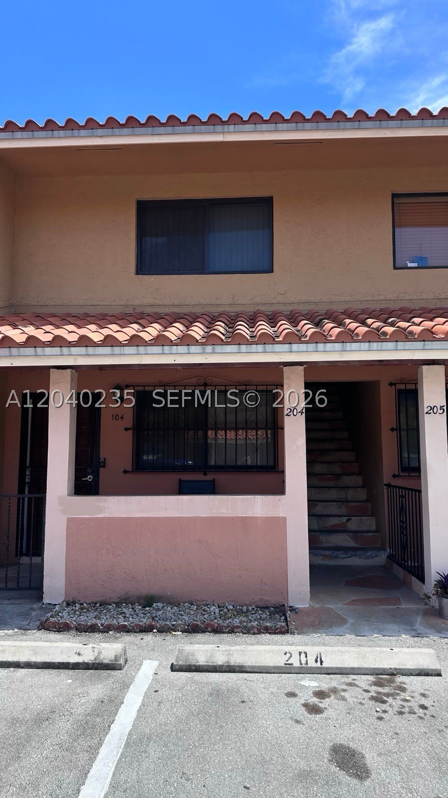 2740 W 61St St – photo 1