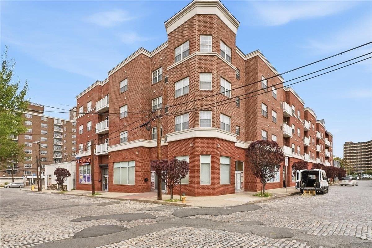 902 N 5th St # OI90YUY – photo 1