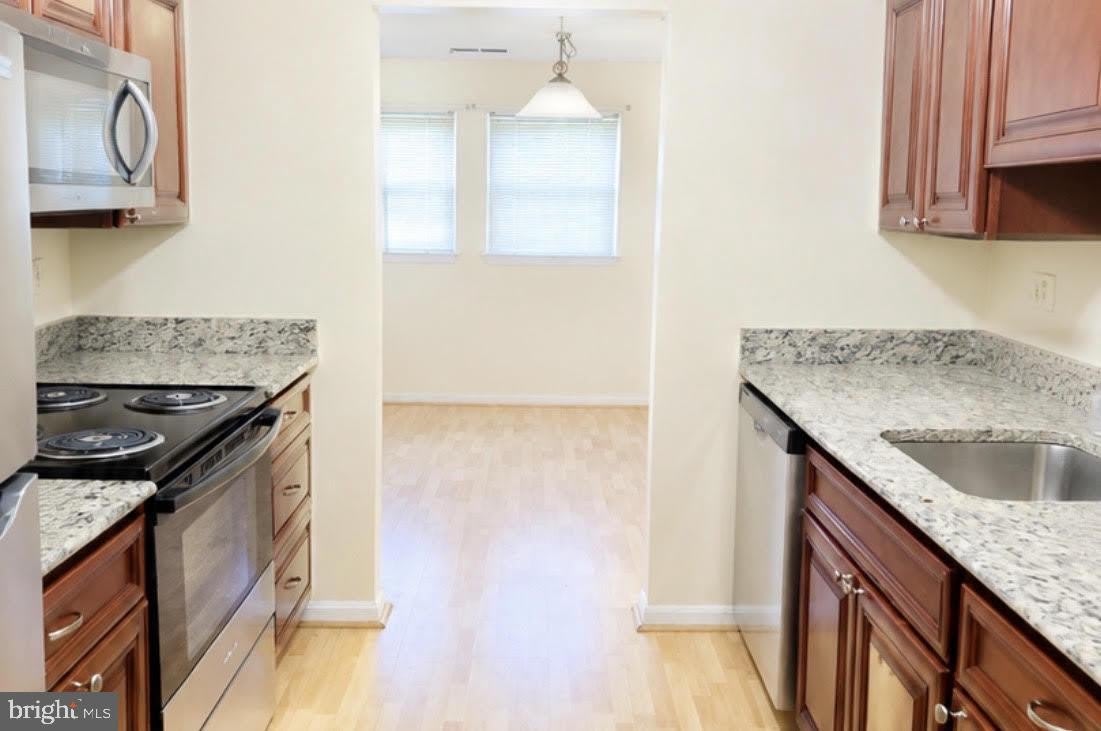 8605 FALLS RUN Road NE – photo 4