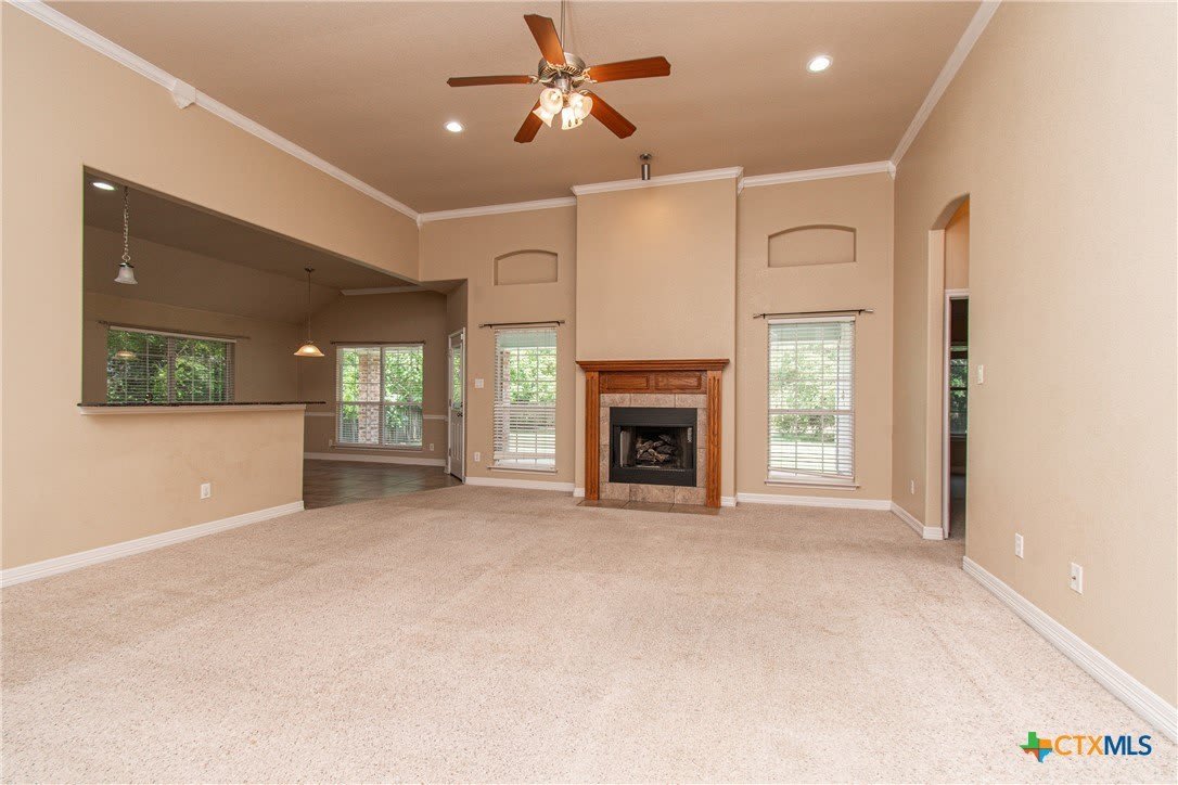 1401 Saxon Circle – photo 2