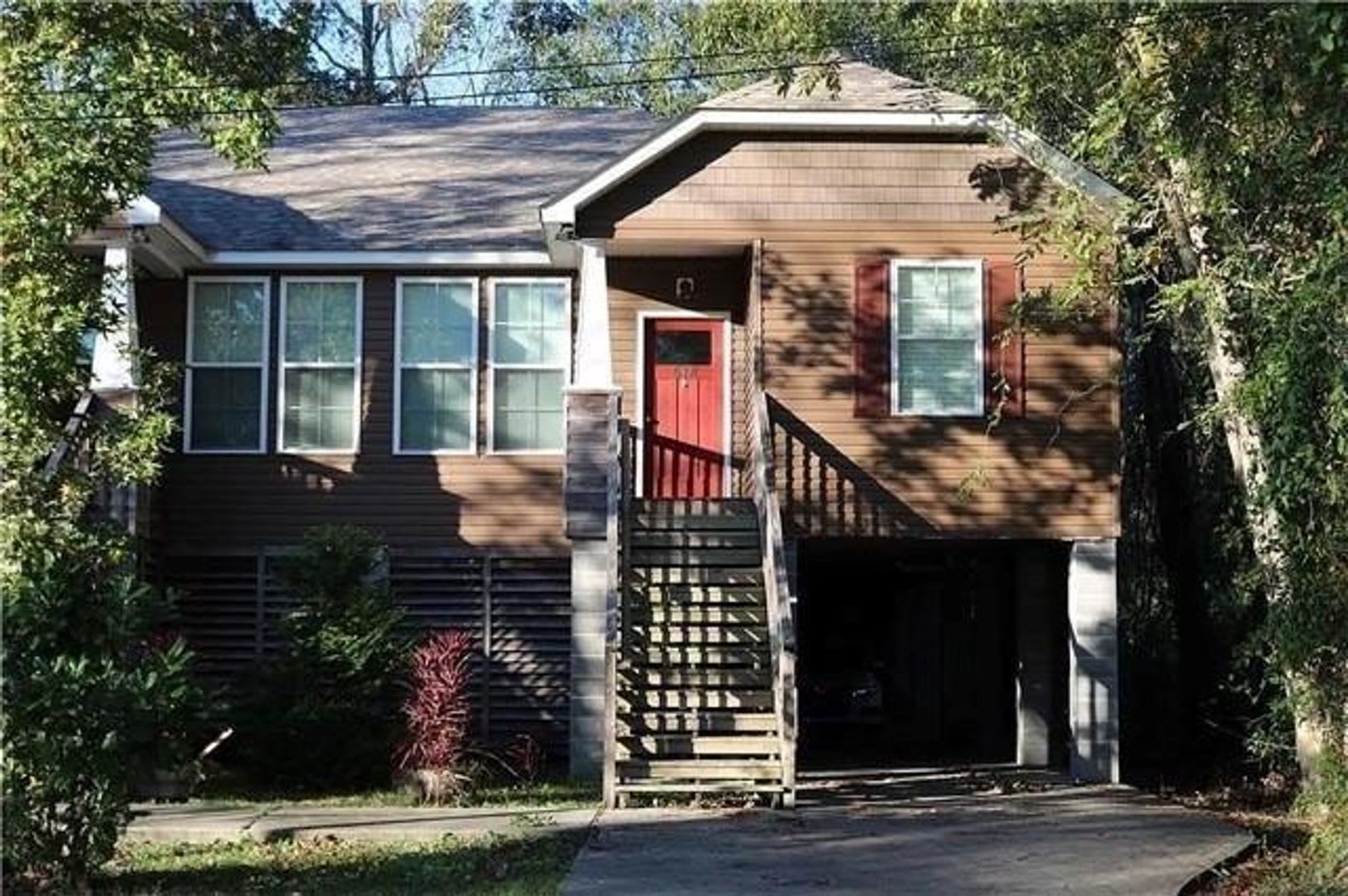 Townhouse in Olde Towne Slidell – photo 1