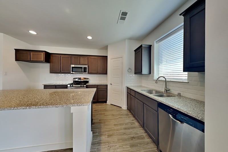 4117 Beasley Dr – photo 5