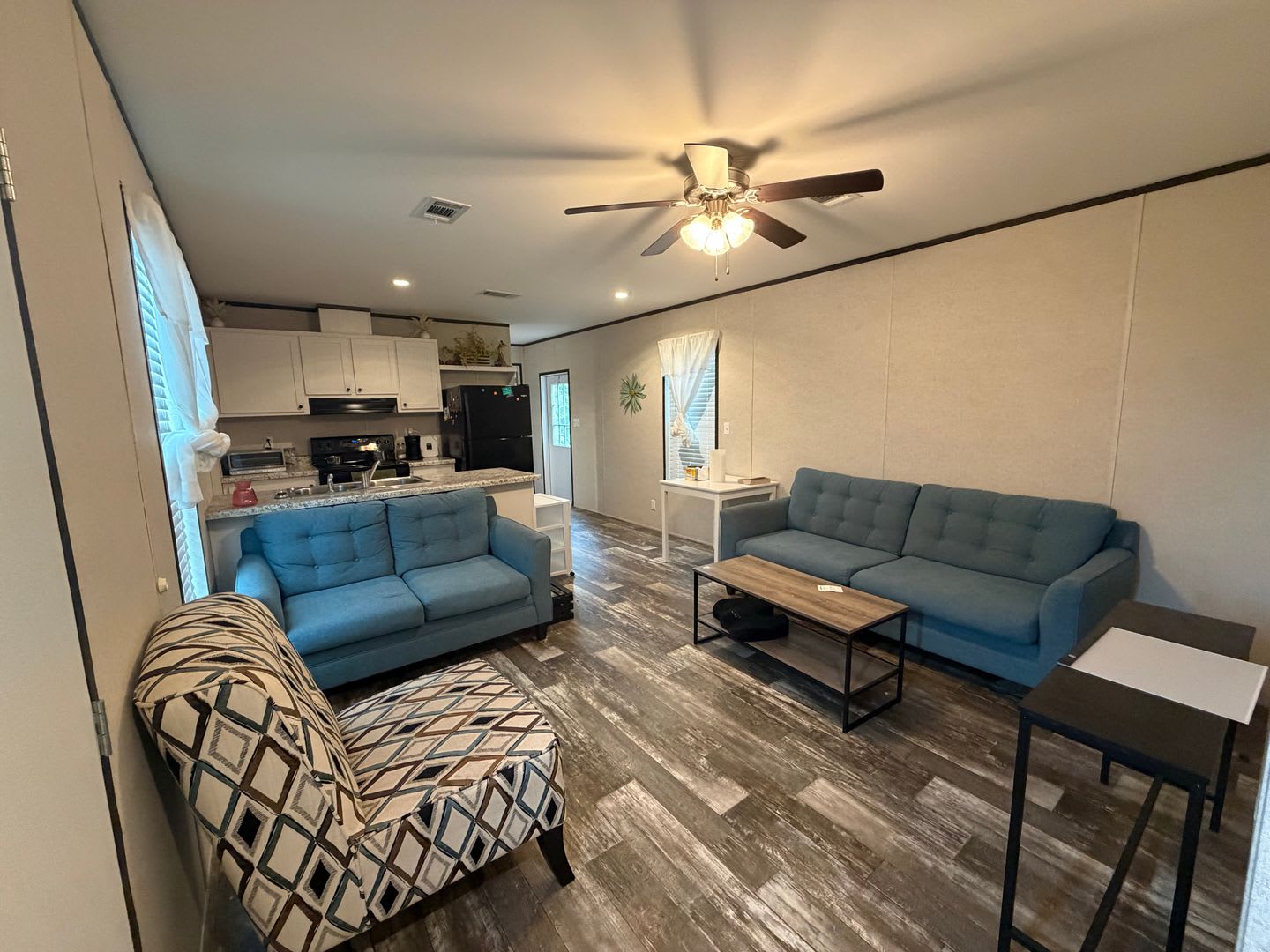 2148 W 28Th – photo 3