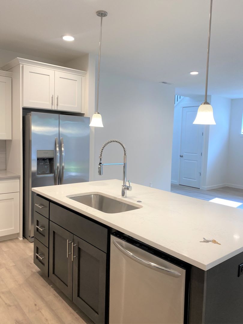 Newer Construction Beautiful Brand Home Backs To Greenspace Gourmet Kitchen Open Landing Fenced Yard – photo 5