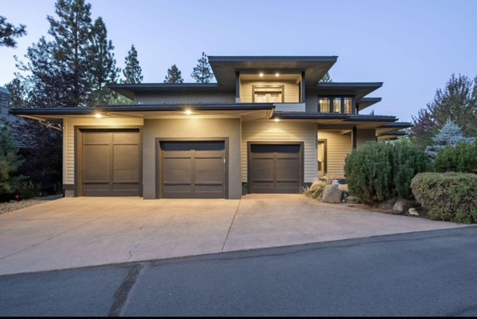 Stunning Bend 4 Bed 3 Bath Corner Lot Home In Three Pines Neighborhood – photo 4