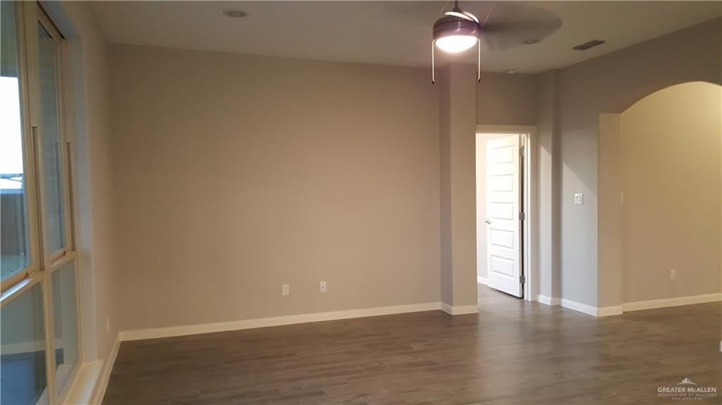 5261 Lost Creek Lane – photo 3