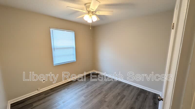 631 Fleming Rd – photo 5