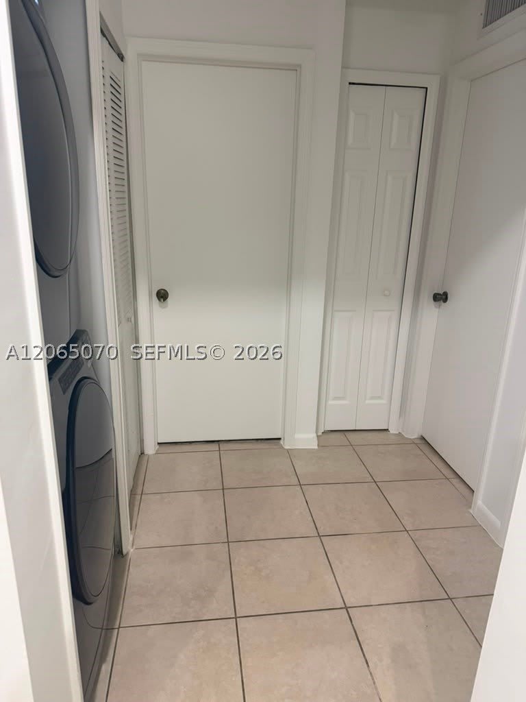 945 NE 33rd Ter – photo 4