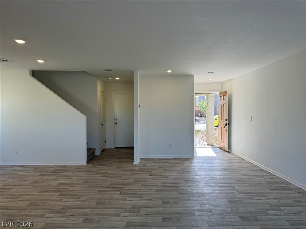 7640 Royal Halo Avenue – photo 2